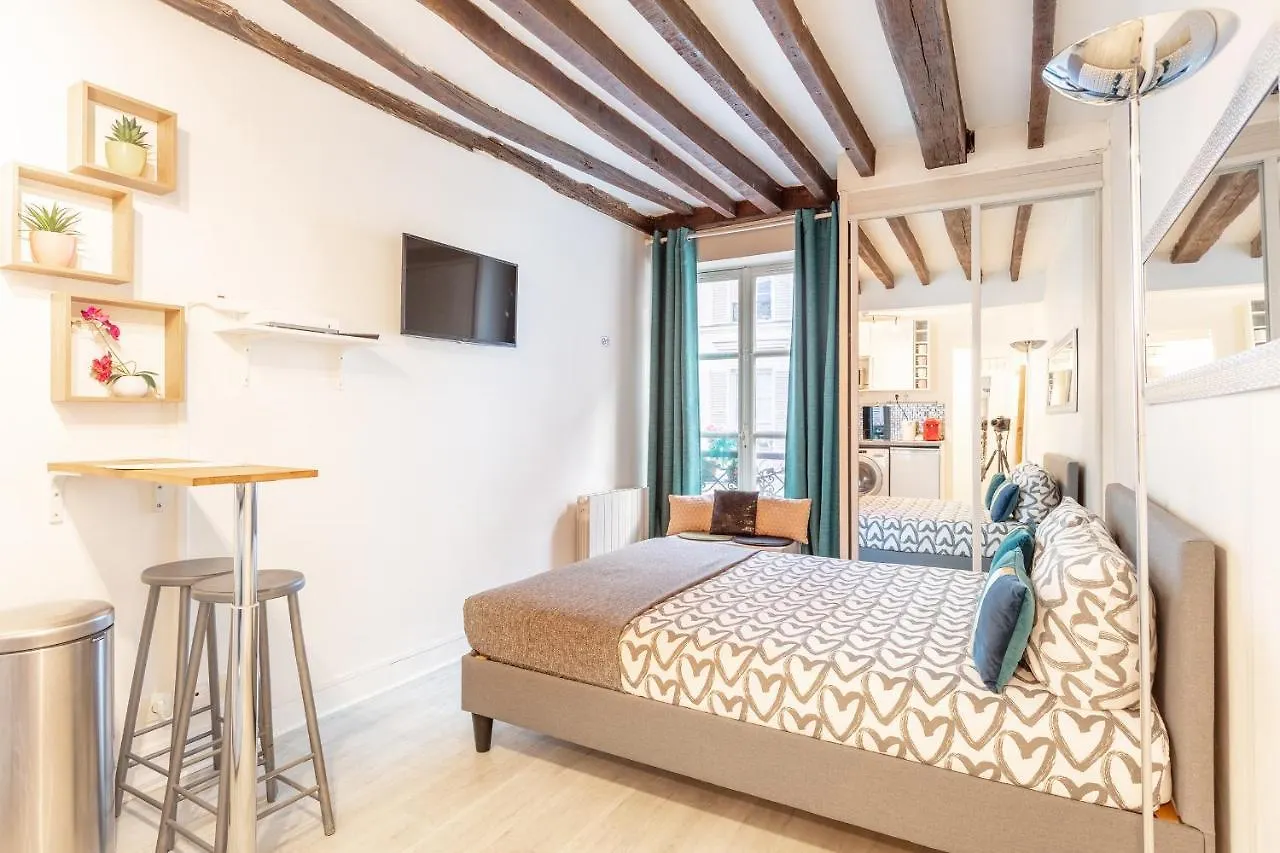 Ternes Cozy Apartament Paryż