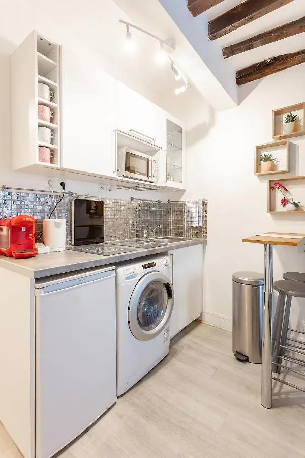 Ternes Cozy Apartment